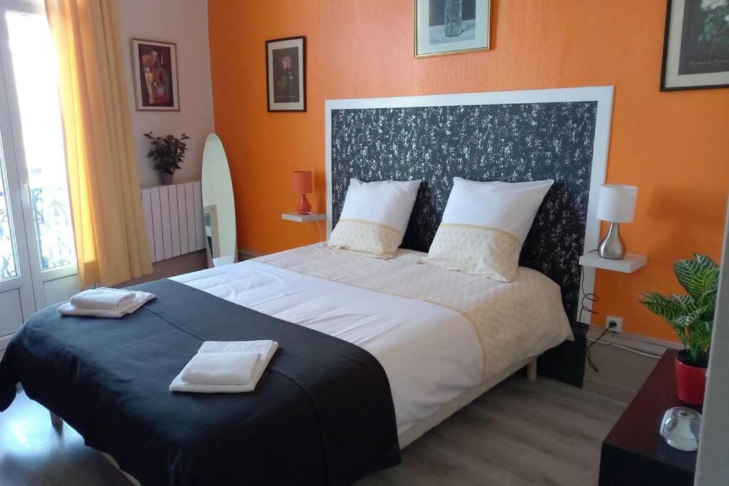 Charmant Appartement A Периго Экстерьер фото